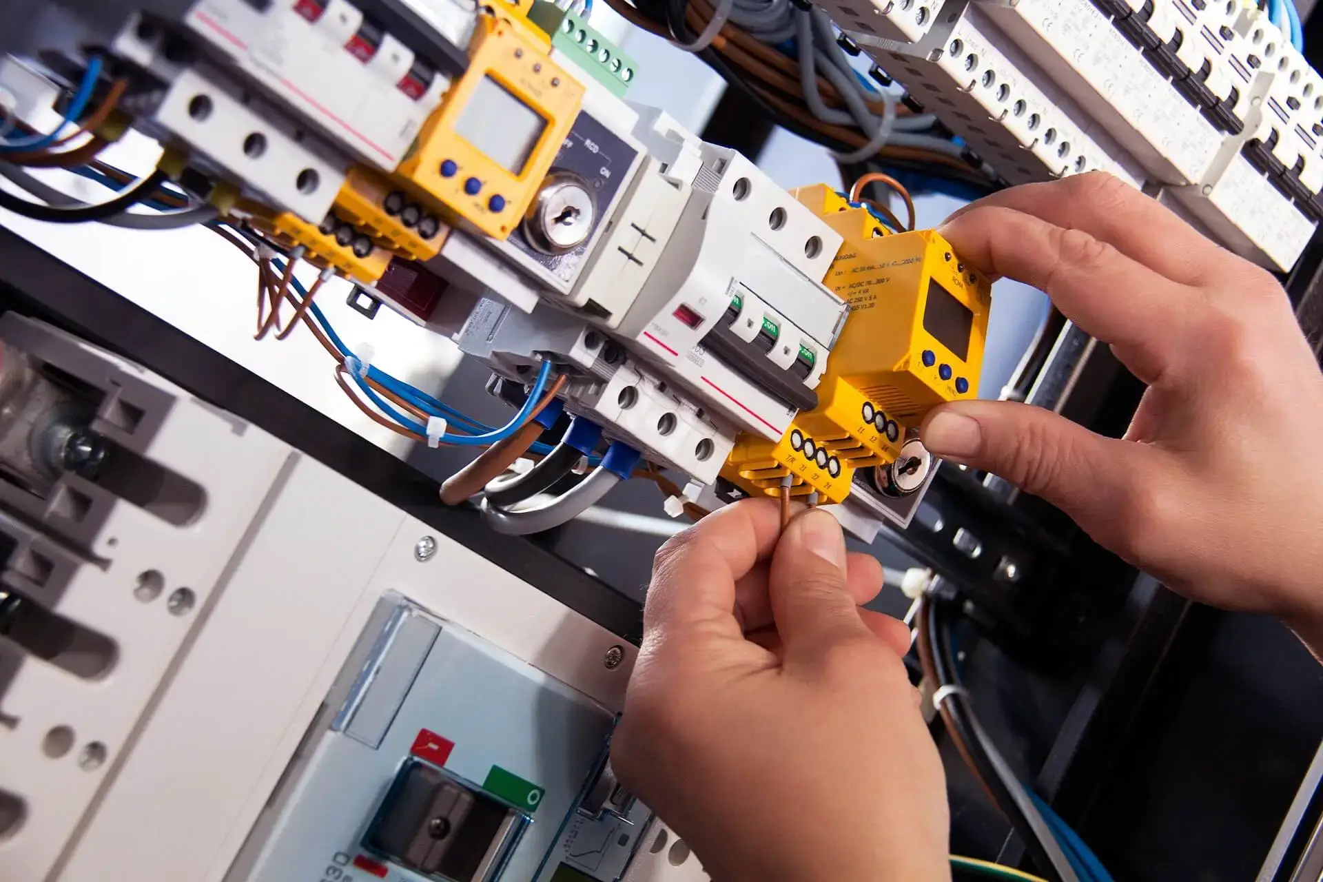 Certified electricians in Romford