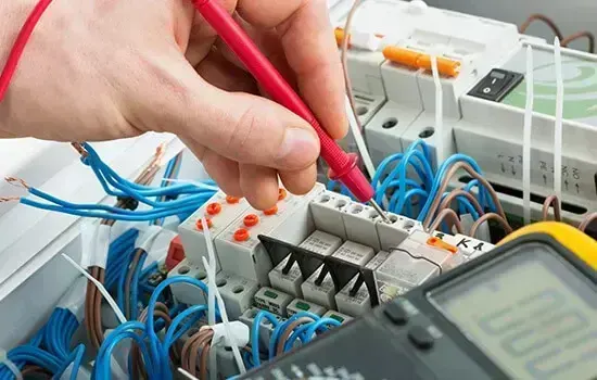 Professional electrician in Romford